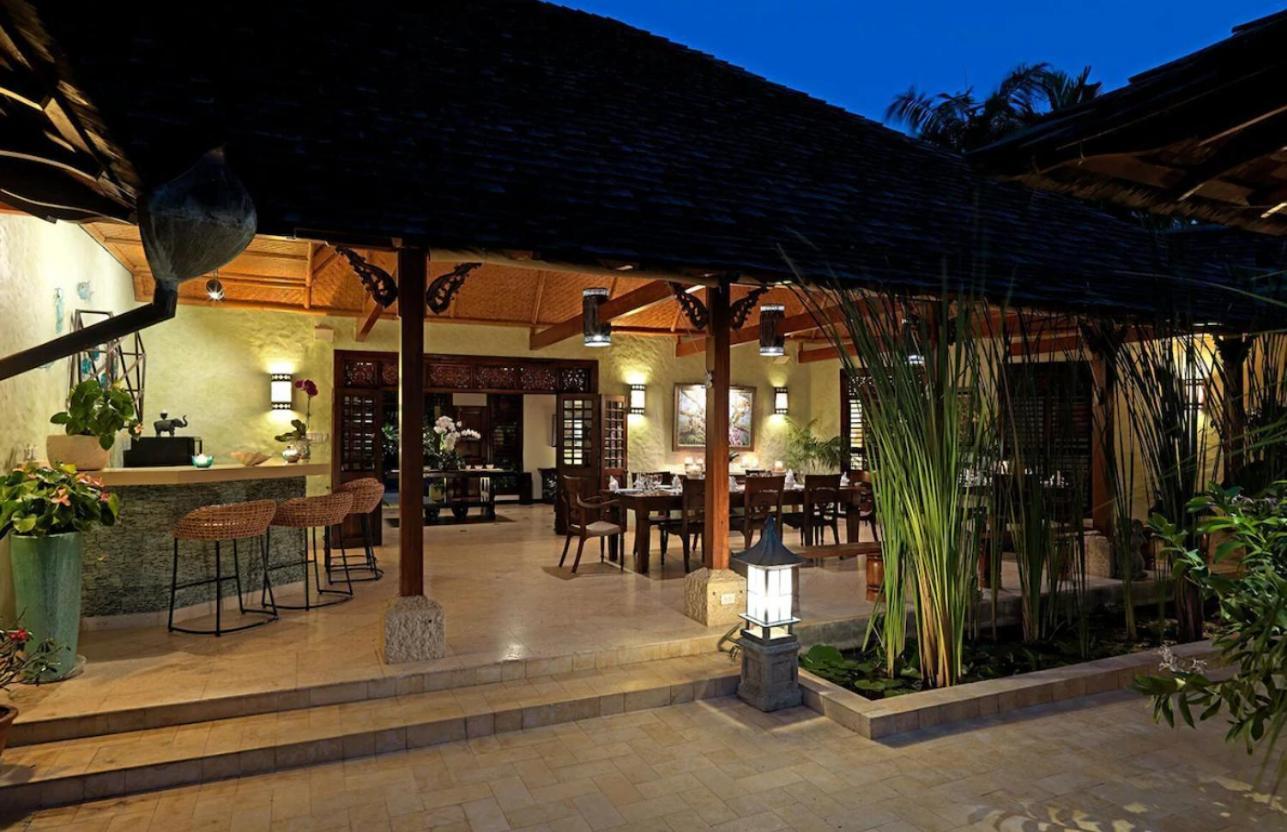 Amanoka Exclusive Villa With Private Beach & Gazebo Discovery Bay Kültér fotó